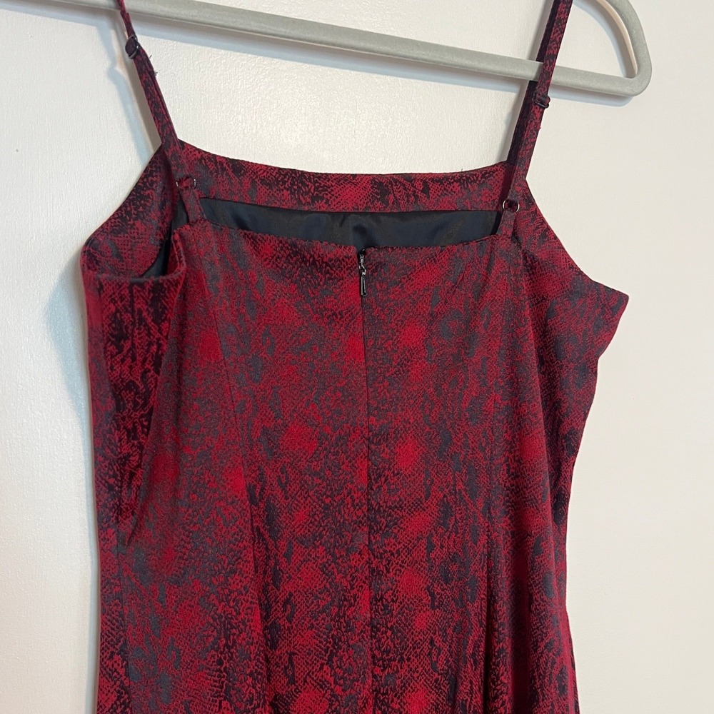 Express World Brand Red Black Snakeskin Print Spaghetti Strap Midi Dress Size 6 - Picture 10 of 11